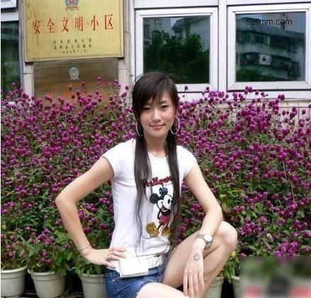 爆料一姐打女儿视频播放,打女儿视频引发社会关注
